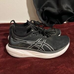 Asics Gel Nimbus 25